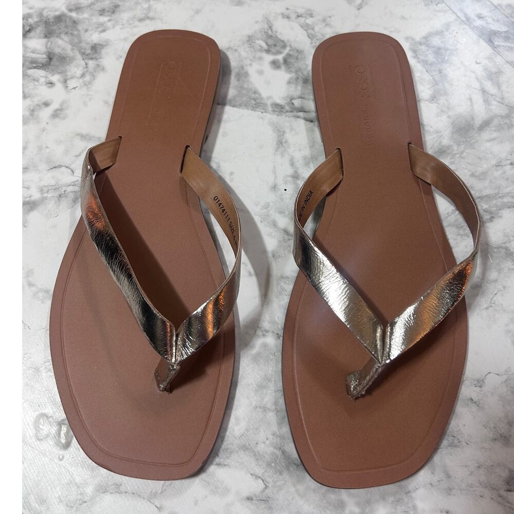 ASOS Design Florence Leather Gold Flip Flop Sandals Size 6 Flats Summer Coastal